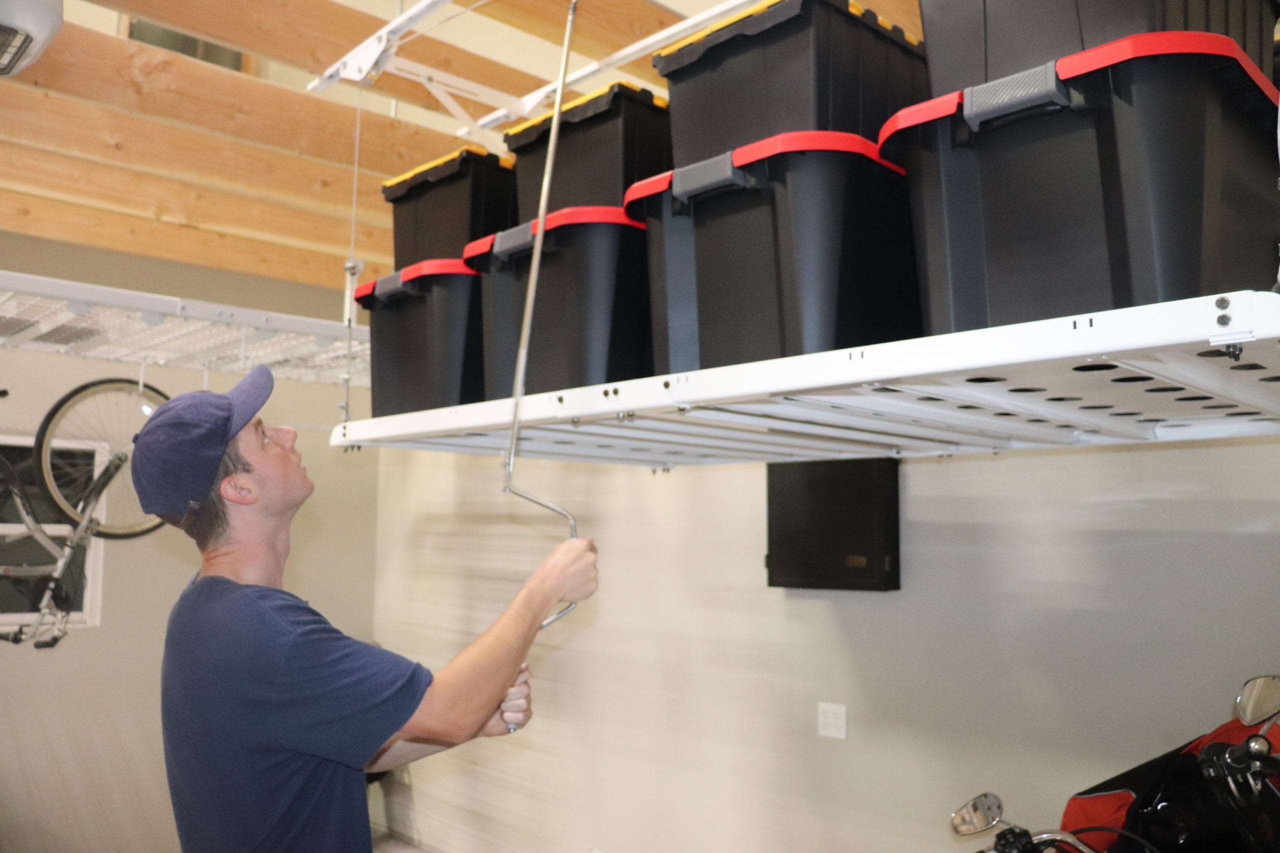 Syzzor Loft – Retractable Garage Storage Lift